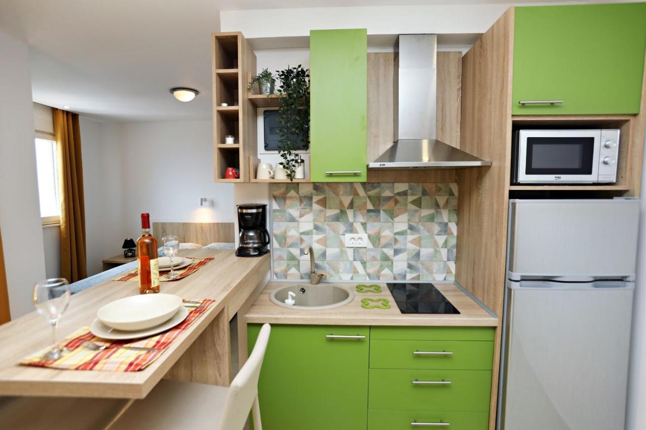 Apartments Oktopus Сутоморе Экстерьер фото