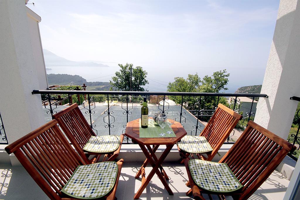 Apartments Oktopus Сутоморе Экстерьер фото